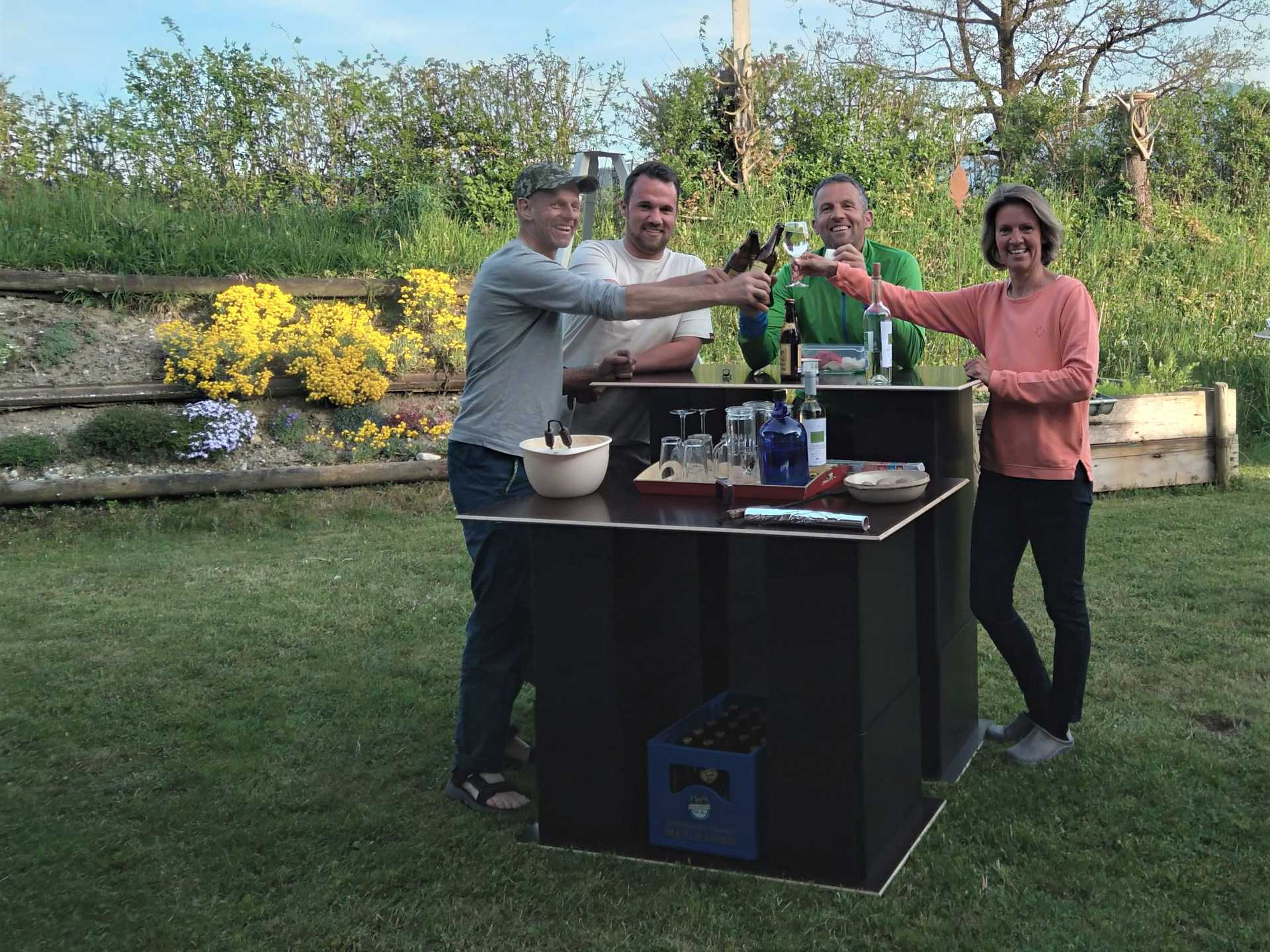 Mobiler Arbeitstisch modular erweiterbar als Partytisch 1920 1440